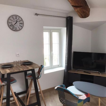 Le Petit Sault - Super Studio Refait A Neuf Proche Des Commerces Naionaln3 Royat Dış mekan fotoğraf